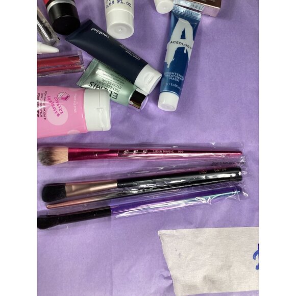 Luxury Skincare & Makeup Beauty Bundle With Multiple Brands & Products Cosmetics - Picture 4 of 4